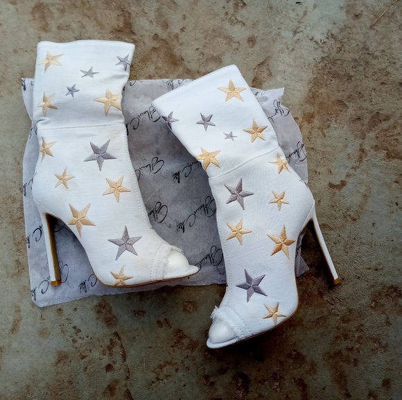 👠 GLAMOUR CHIC 🌼 3 DIFFERENT COLORS 🖤🤍💙 - Picture 3 of 14